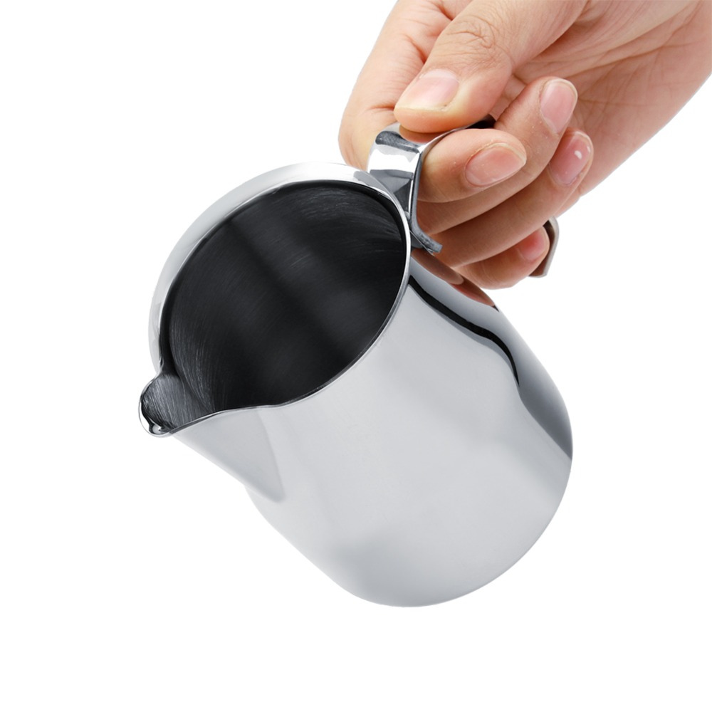 ステンレス製コーヒージャグ シルバー 750ml/25oz  - Milk Steaming Pitcher のレビューと価格